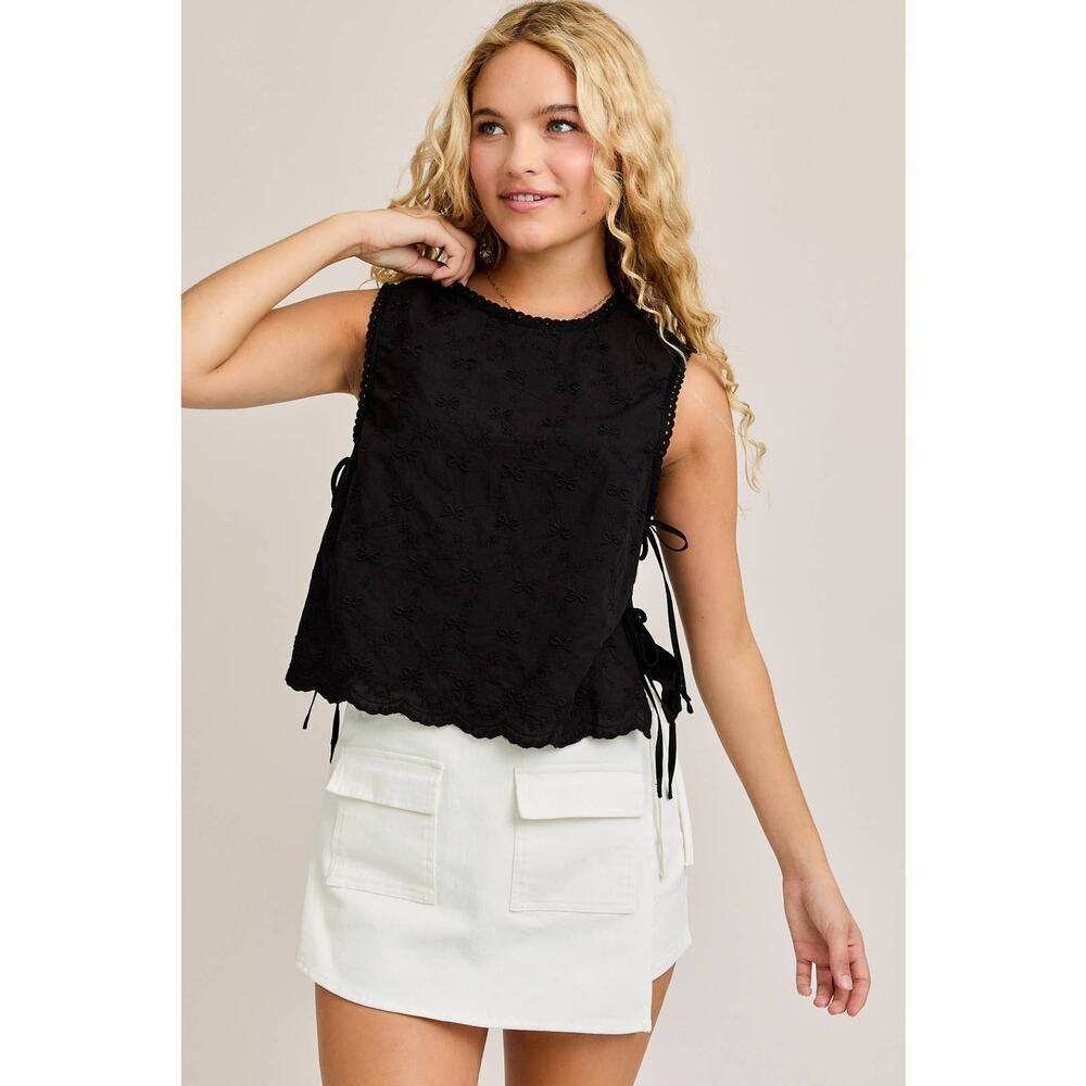 Le Lis Black Bow Top